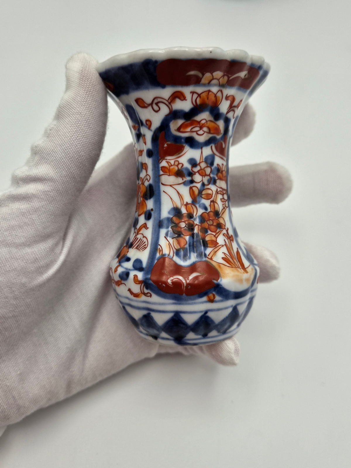 Paar Japanse Imari Vaasjes – Blauw & IJzerrood – ca. 1900
