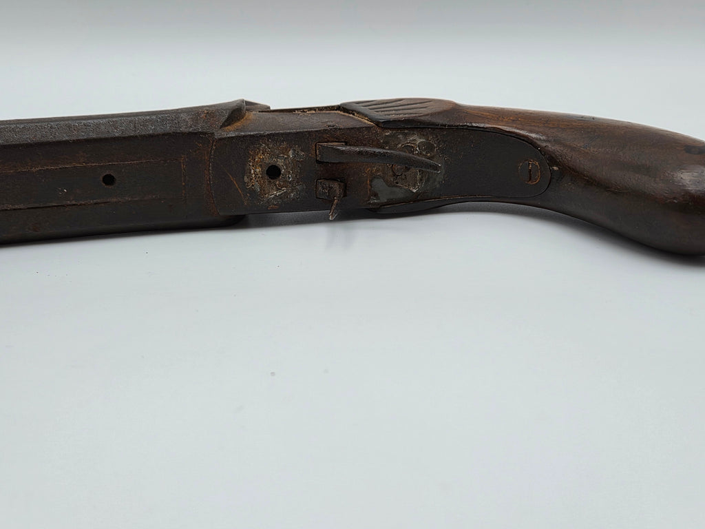 Antiek Dubbelloops Percussie Pistool (ca. 1850) in Wandvitrine – Unieke Militaria Wanddecoratie
