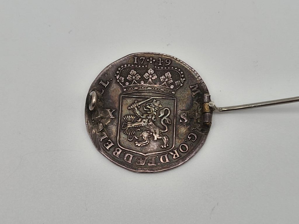 Antieke Zilveren Hollandse X Stuiver 1749 – Dordrecht – Muntbroche