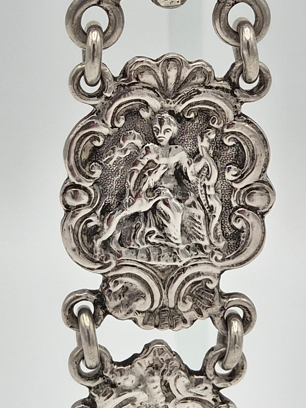 Antieke Zilveren Chatelaine Hanger – Nederlandse Neorococo – Bijbelse Voorstellingen