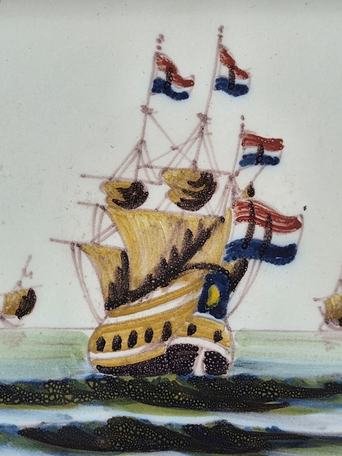 Wandtegel met Hollandse driemaster – Handbeschilderd aardewerk
