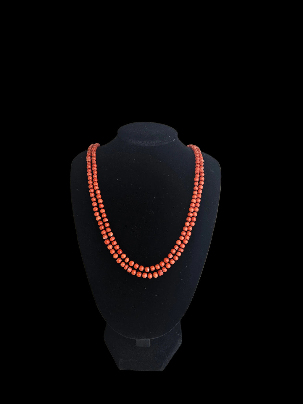 Vintage Bloedkoraal Ketting – Gesloten Collier van Natuurlijke Rode Kralen (67 cm)