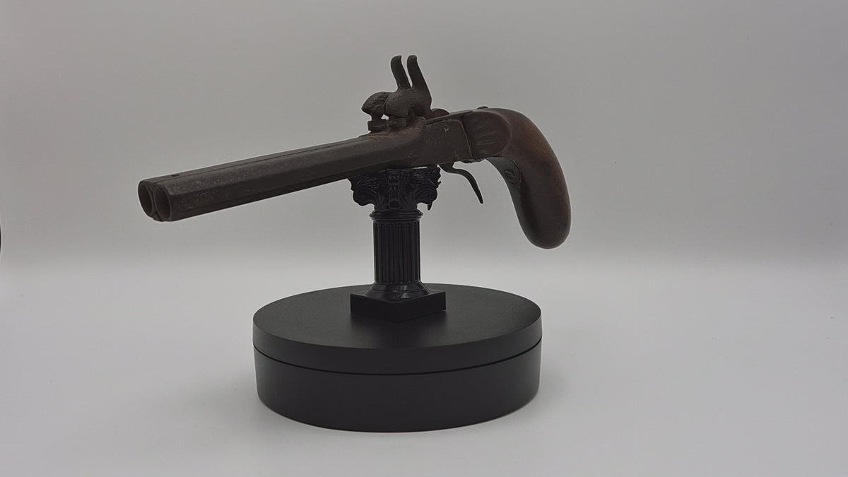 Antiek Dubbelloops Percussie Pistool (ca. 1850) in Wandvitrine – Unieke Militaria Wanddecoratie