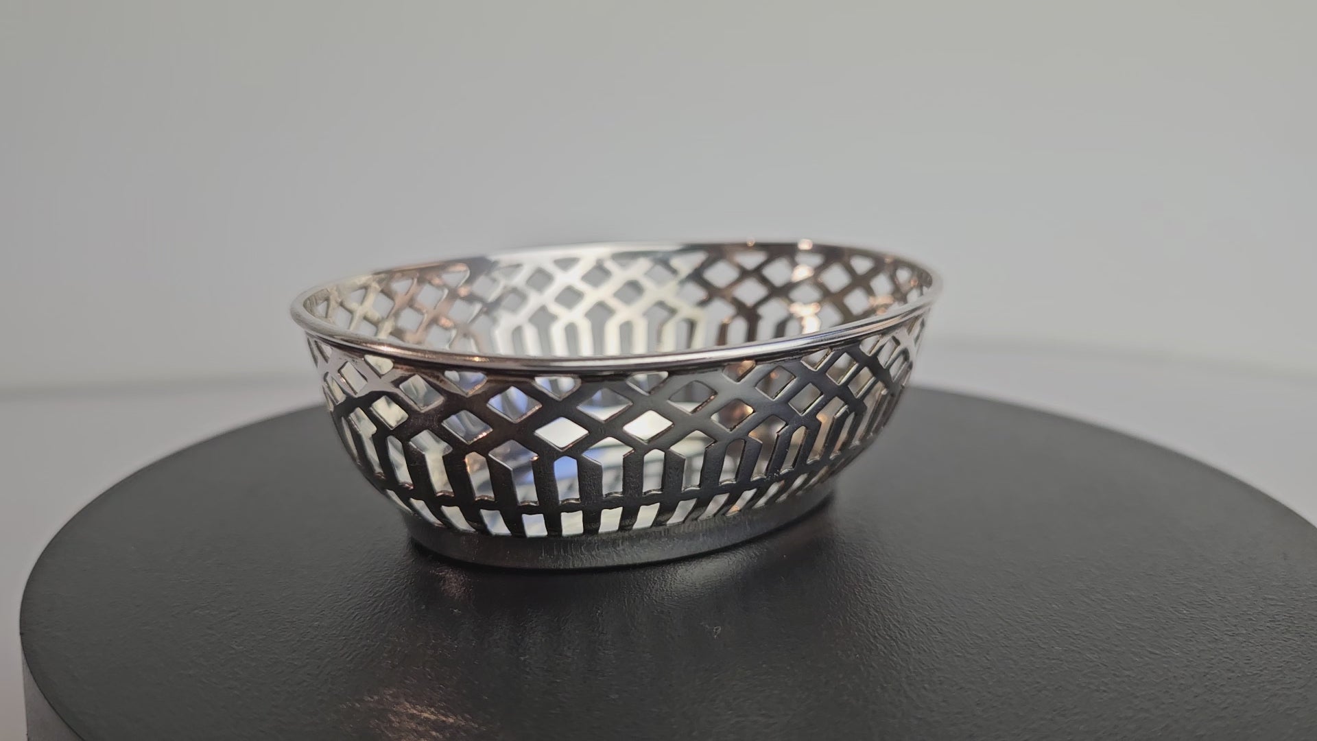 Antiek Zilveren Ajour Bonbonmandje